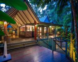 There are many facilities available in the park including picnic tables, camping, hiking, walking, wifi, toilets, etc There are many facilities available in the park including picnic tables, camping, hiking, walking, wifi, toilets, etc.